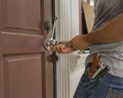 4 conseils pour débloquer une porte